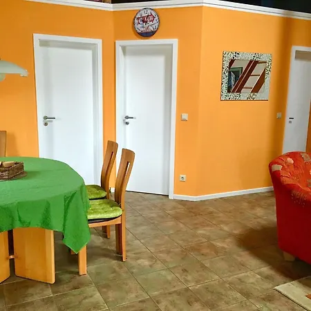 30 Hébergement de vacances *