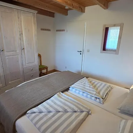 30 Hébergement de vacances *